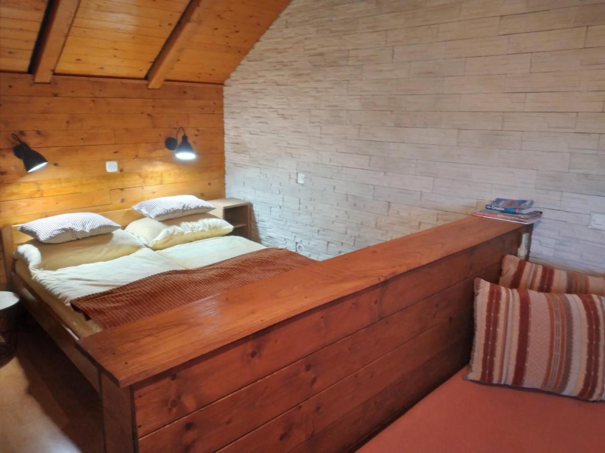 Apartments Kristic ราโควิซา ภายนอก รูปภาพ